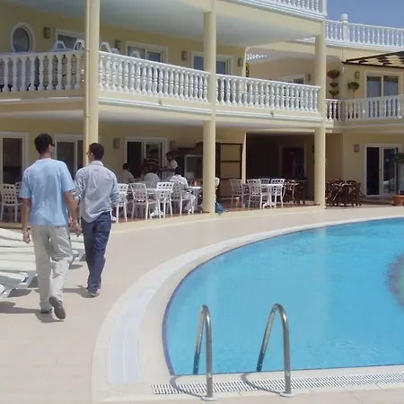 Villa Stunning 4 Bedroom Private - With Pool Milas