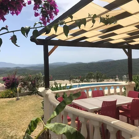 Stunning 4 Bedroom Private - With Pool * Milas