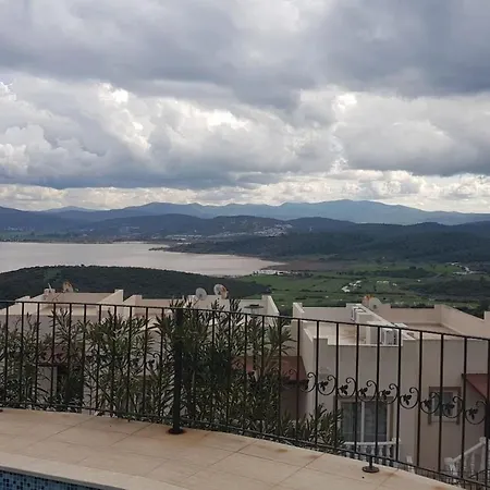 Stunning 4 Bedroom Private - With Pool Milas