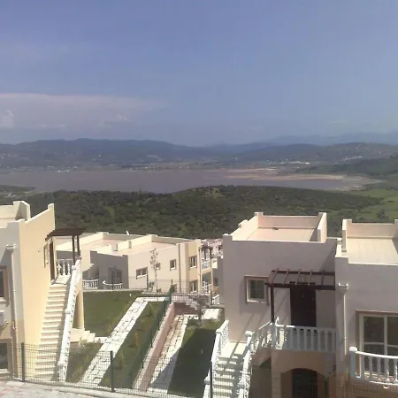 Stunning 4 Bedroom Private - With Pool