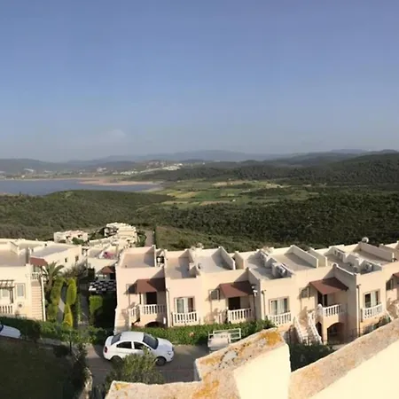 Stunning 4 Bedroom Private - With Pool 빌라