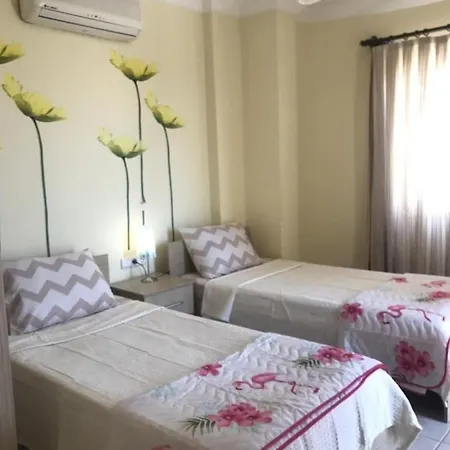 빌라 Stunning 4 Bedroom Private - With Pool *